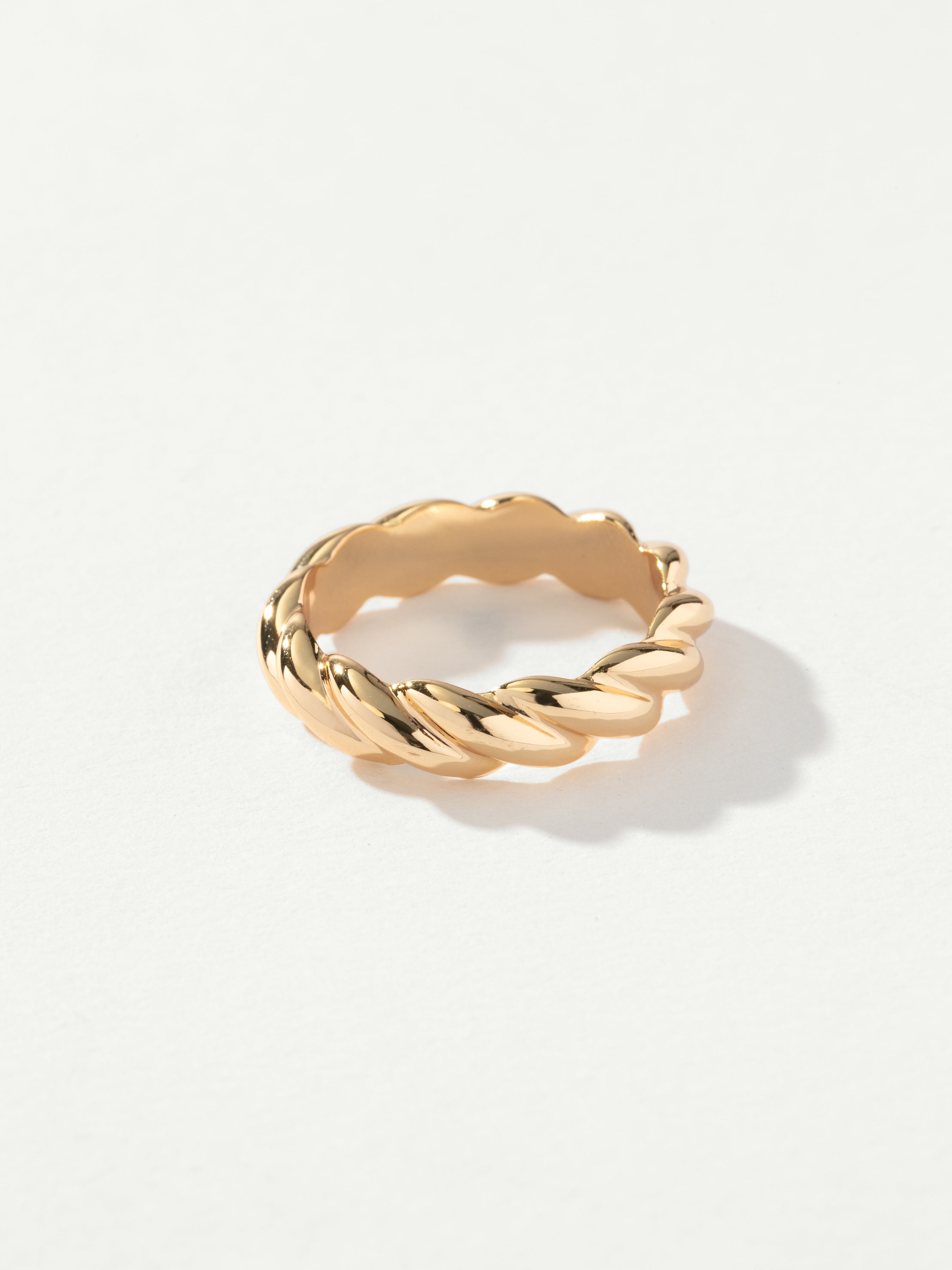Tide Twist Ring – Uncommon James