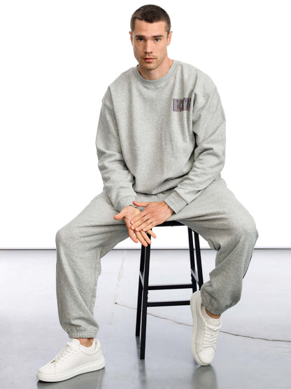 ["UJ x Bryce Harper Sweatshirt"]