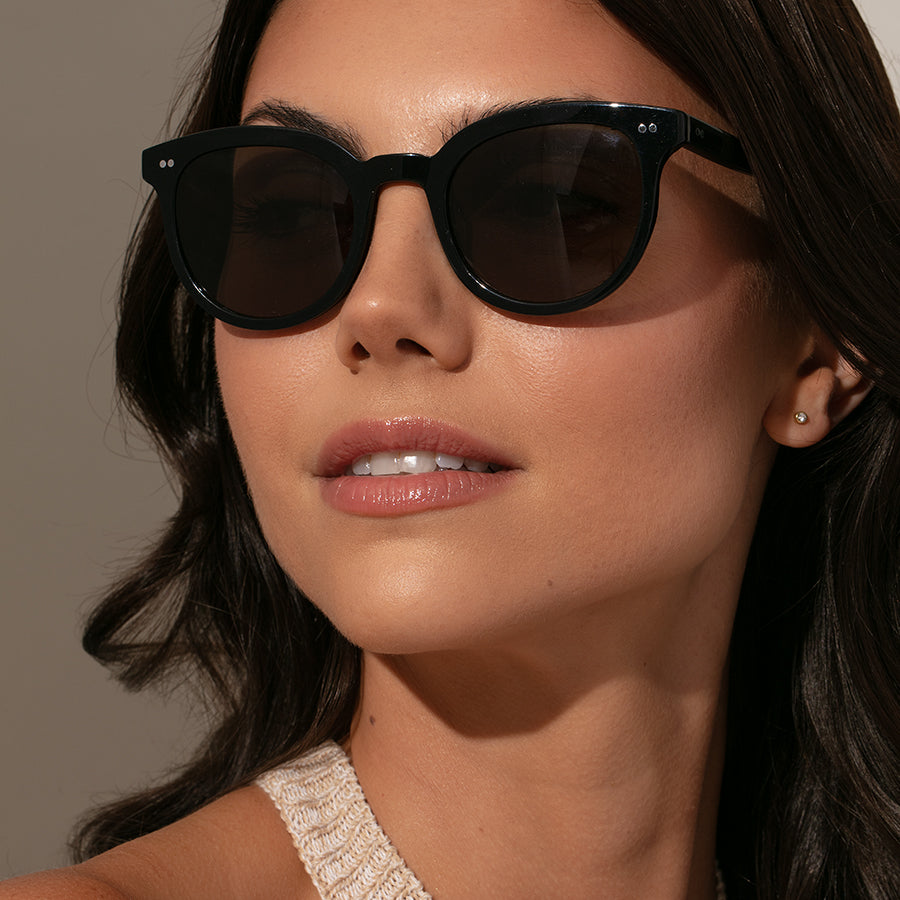 Classic discount round sunglasses