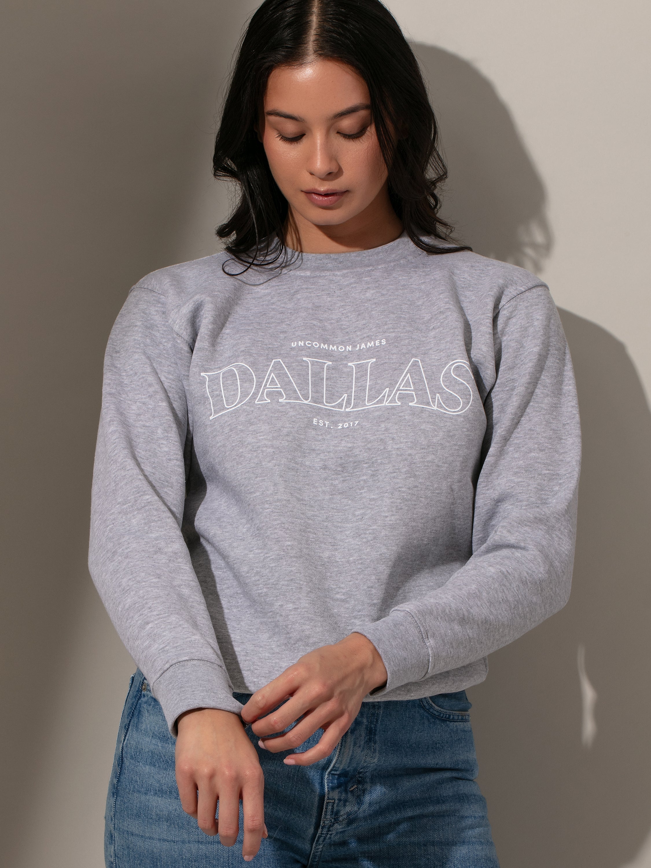 Dallas Crewneck Sweatshirt in Black and Ash Uncommon James