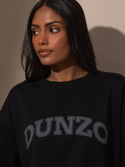 ["Dunzo Sweatshirt ", " Black ", " Model Image ", " Uncommon Lifestyle"]