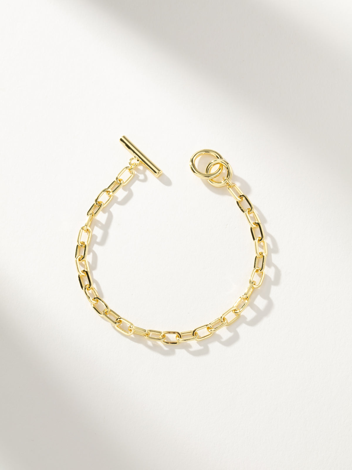 Simple Everyday Toggle and Chain Bracelet in Gold | Uncommon James