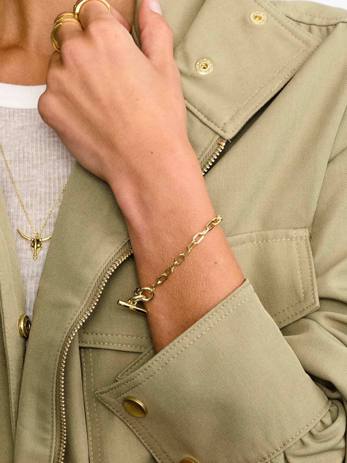 Chain Bracelet | Gold | Model Image | Uncommon James