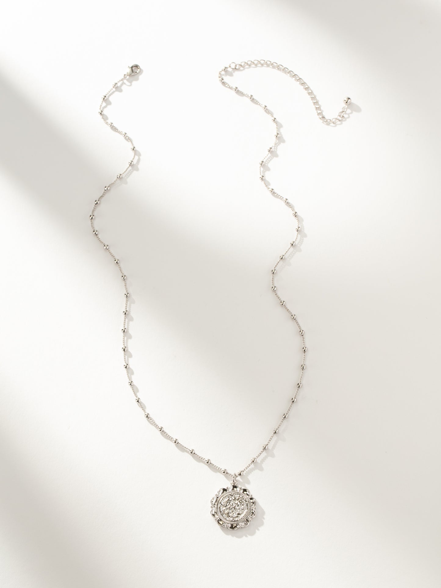 Atocha Pendant Necklace | Silver Large | Product Image | Uncommon James