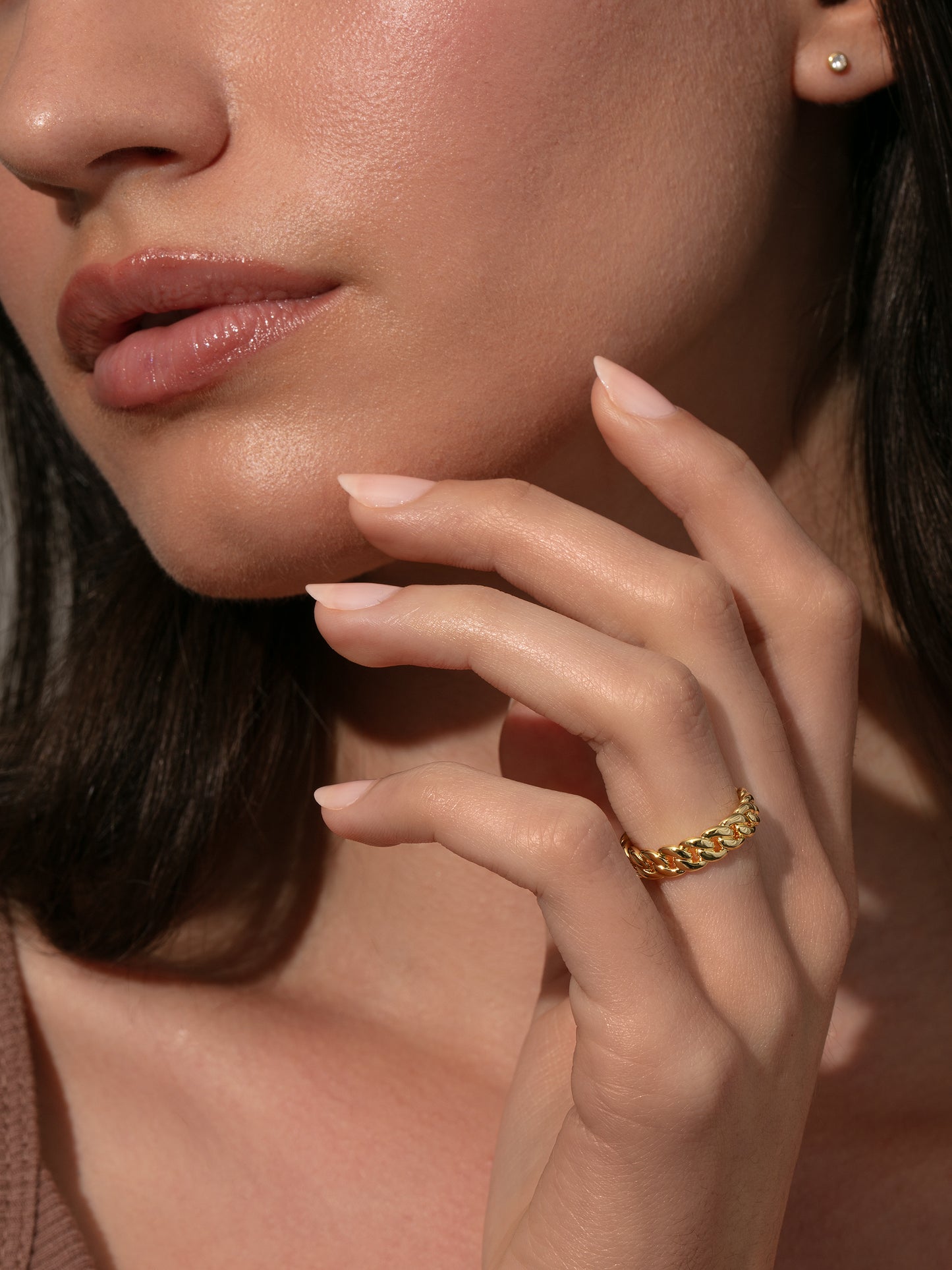 Tigris Ring | Gold | Model Image | Uncommon James