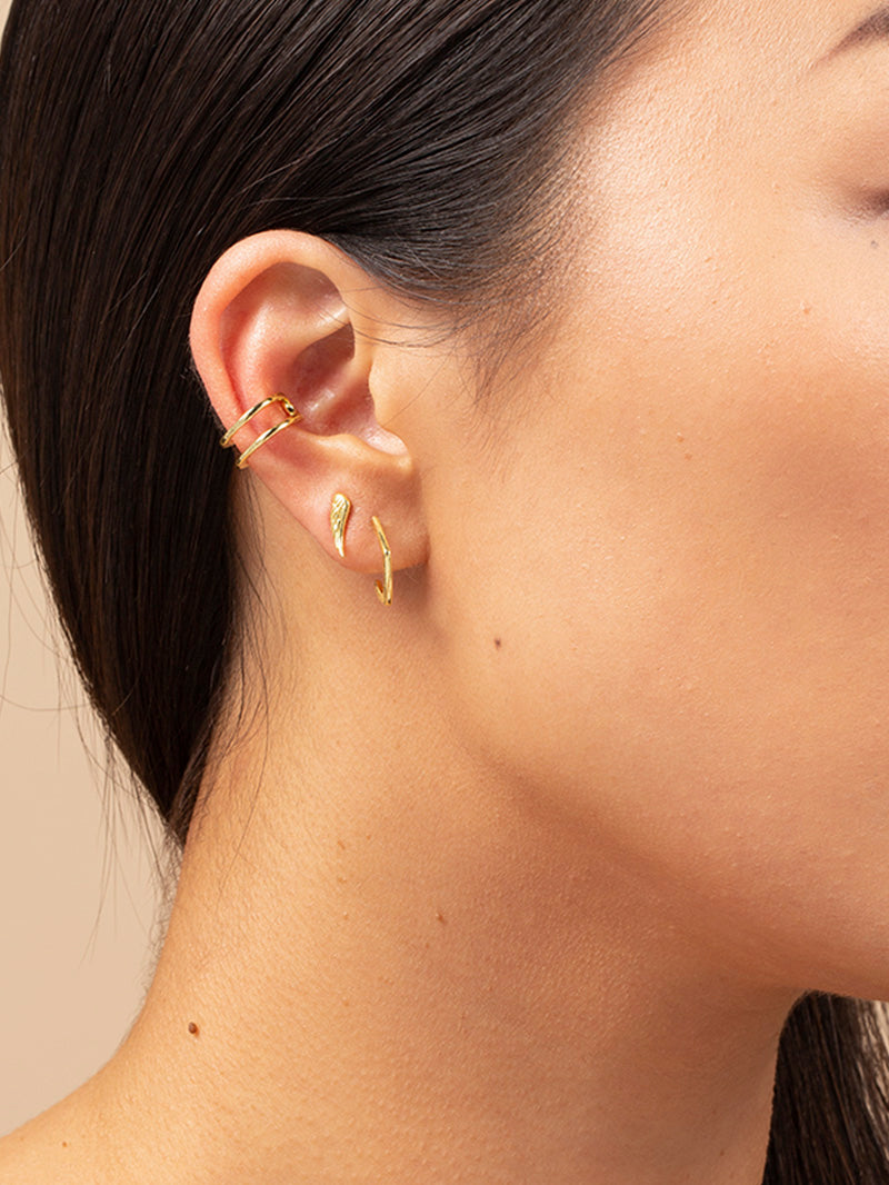 Effortless Ear Cuff | Gold | Model Image | Uncommon James