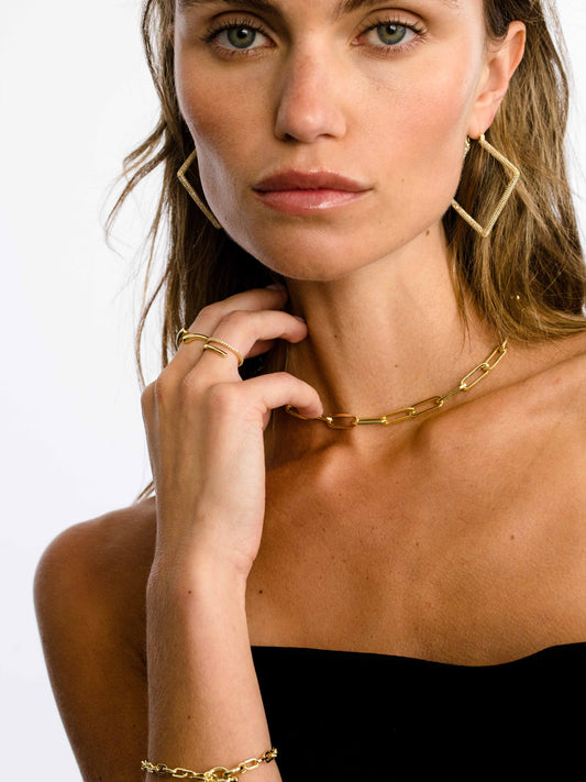Linked Up Necklace | Gold Mid | Product Image | Uncommon James