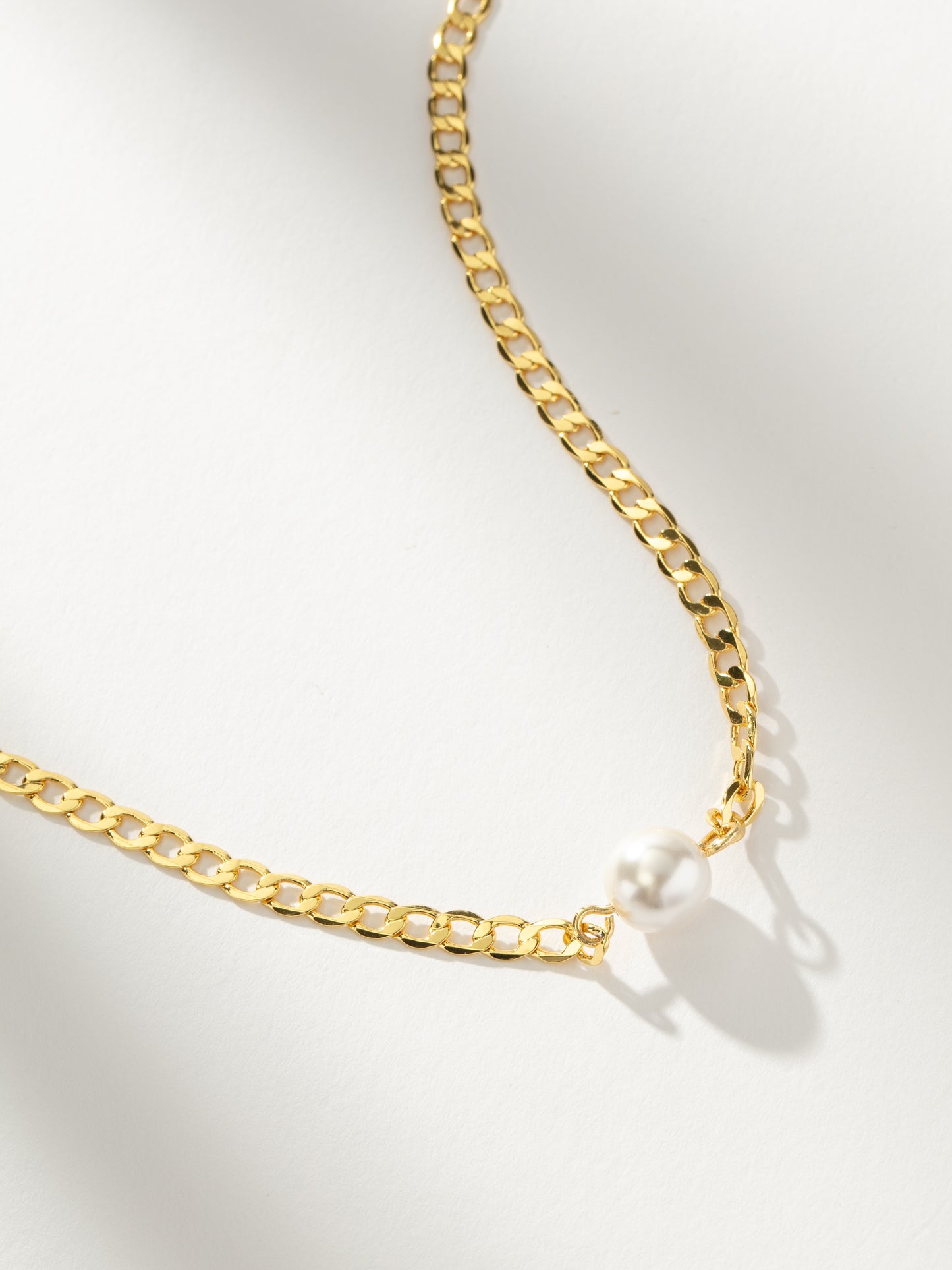 Statement Pearl Necklace | Gold | Product Detail Image | Uncommon James