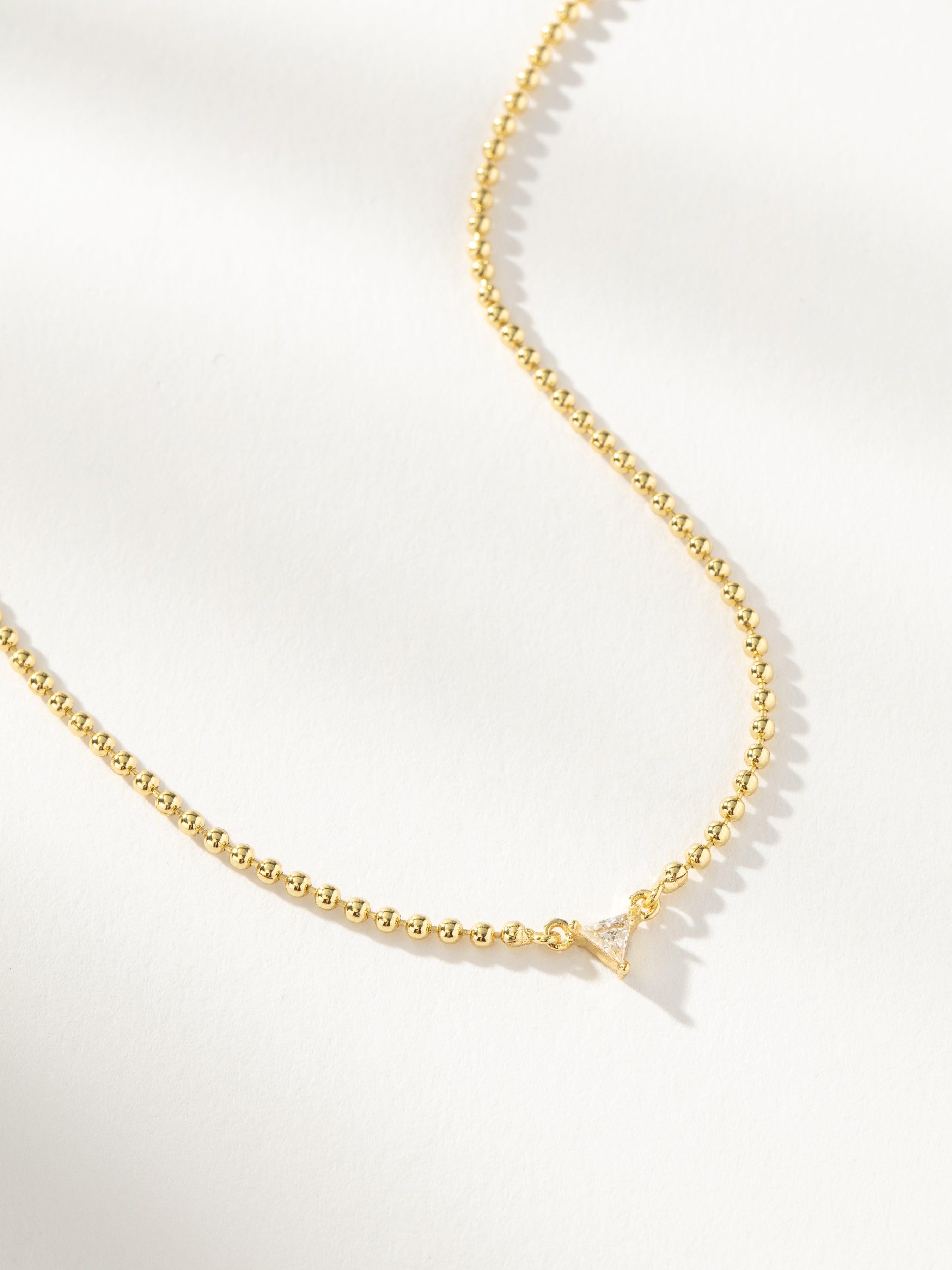 【極美品】NICENESS GOLDBLUM Gold Love Triangle Gem and Ball Chain Necklace | Uncommon James