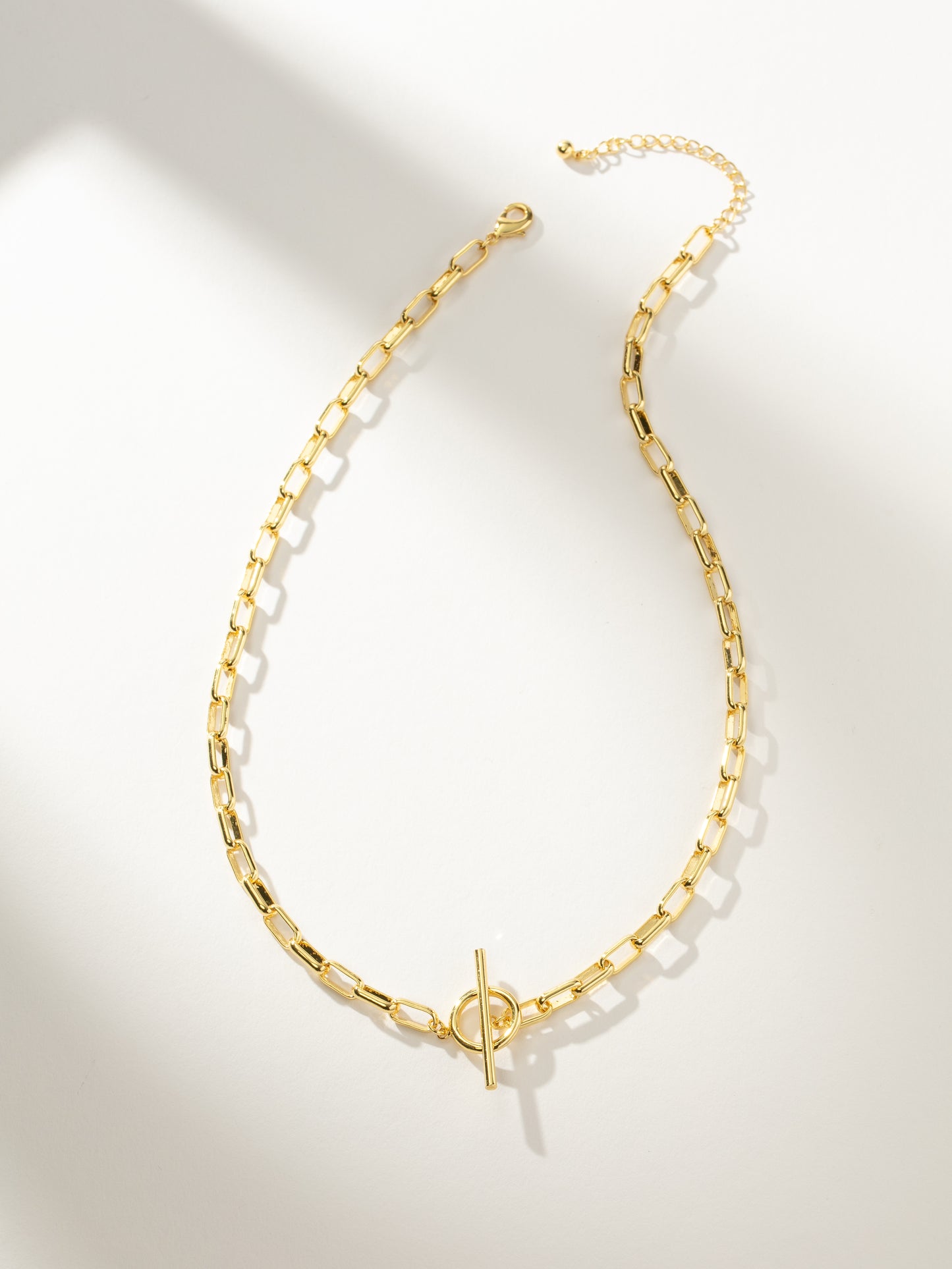 Staple Chain Necklace | Gold | Product Image | Uncommon James