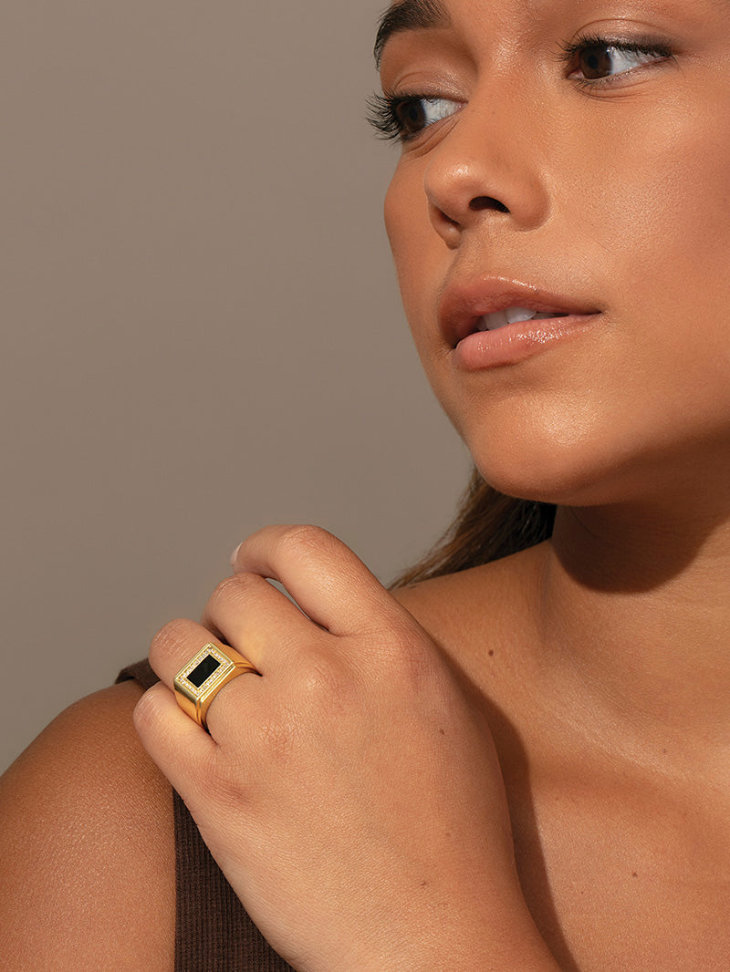 Royal Onyx Ring | Gold | Model  Image | Uncommon James