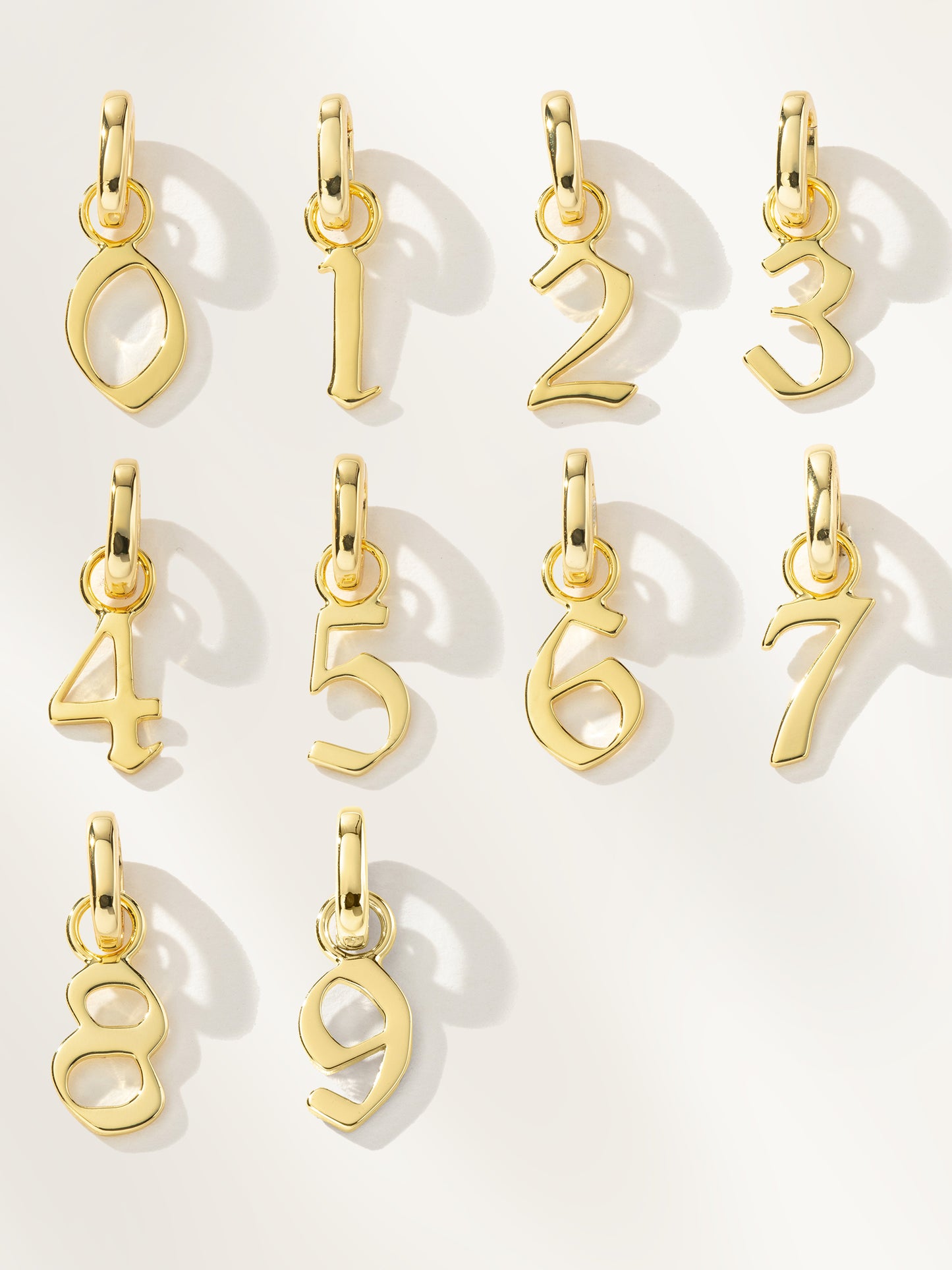Number Charm | Gold | Group Image | Uncommon James
