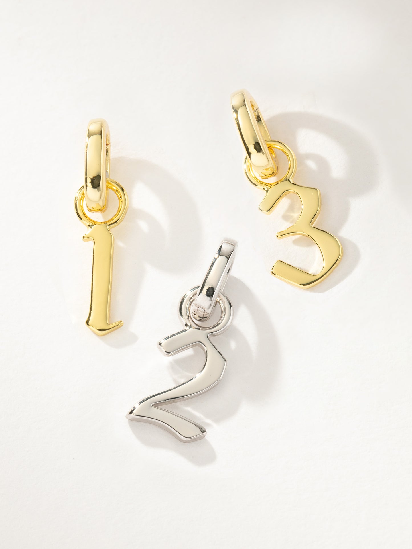 Number Charm | Gold Silver | Group Image | Uncommon James