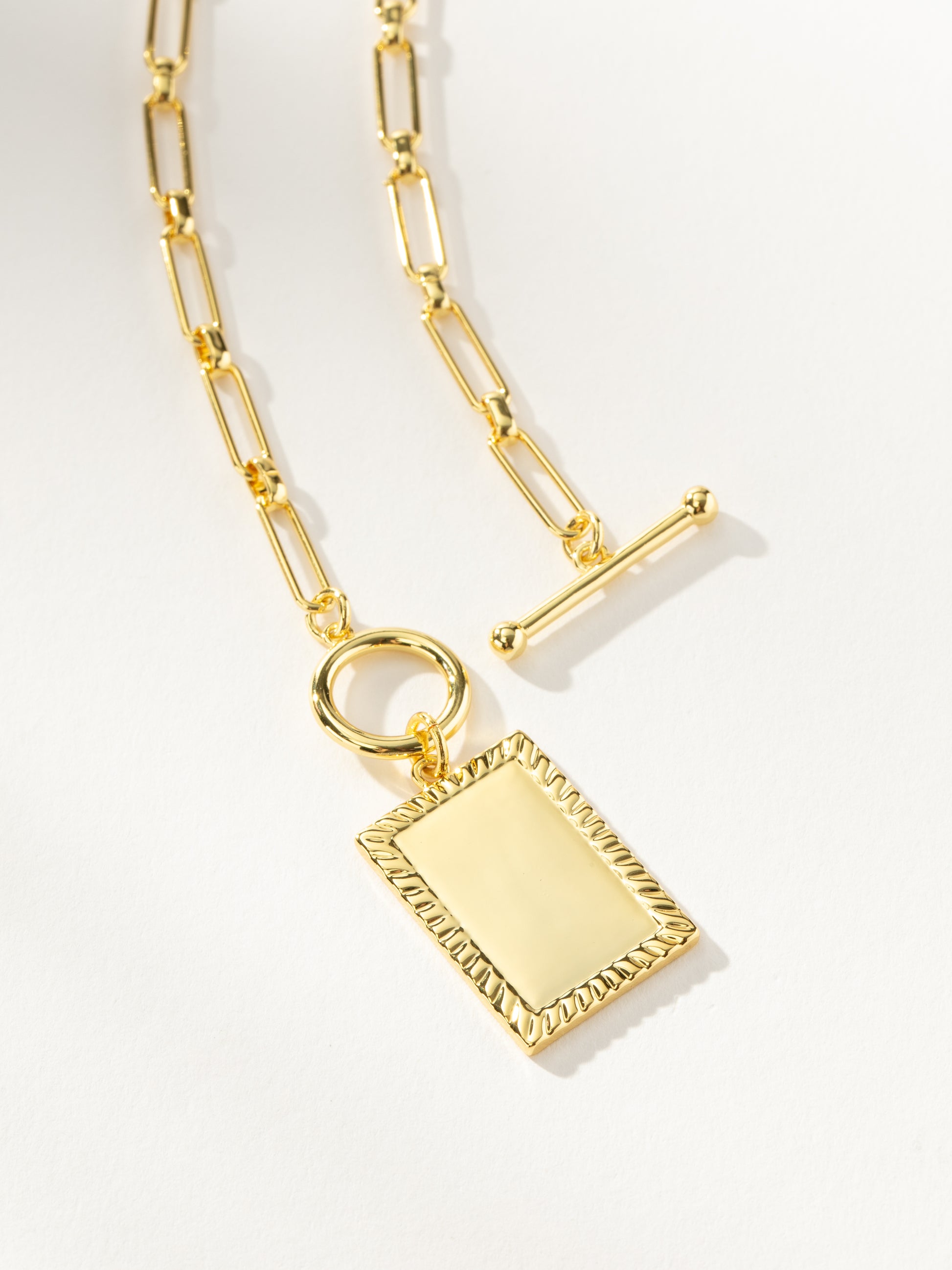 Glorious Pendant Necklace | Gold | Product Detail Image 2 | Uncommon James