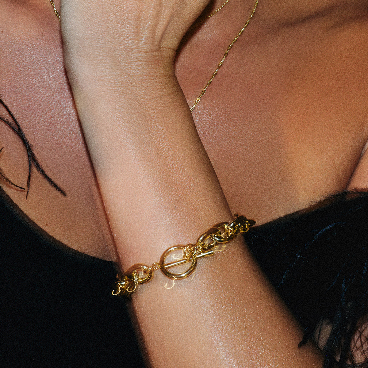 Dramatic Chain Bracelet | Gold | KC Image | Uncommon James