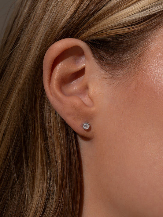 Solo Diamond Flat Back Earring | Sterling Silver | Model Image | Uncommon James