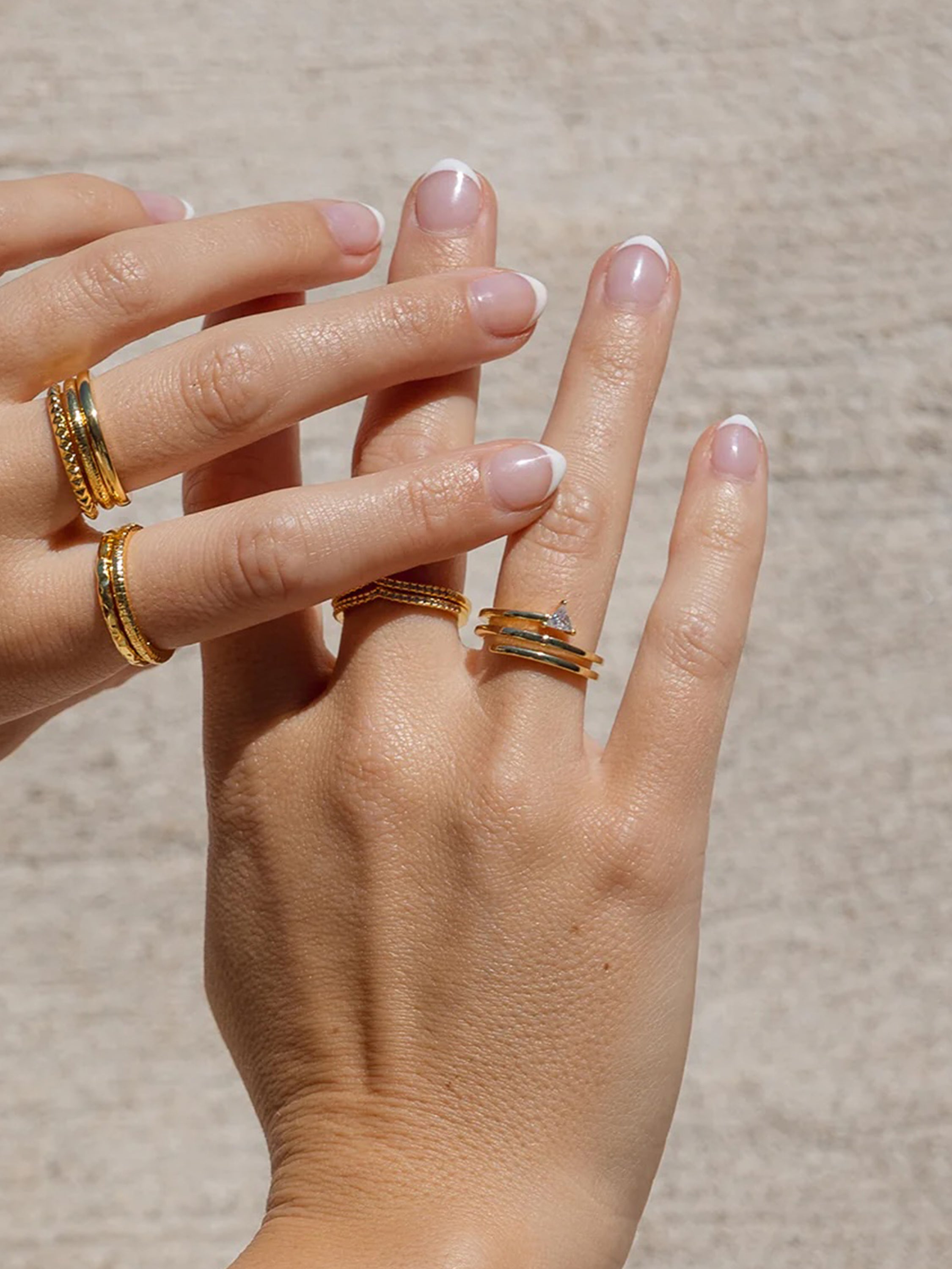 Spiral ring gold store