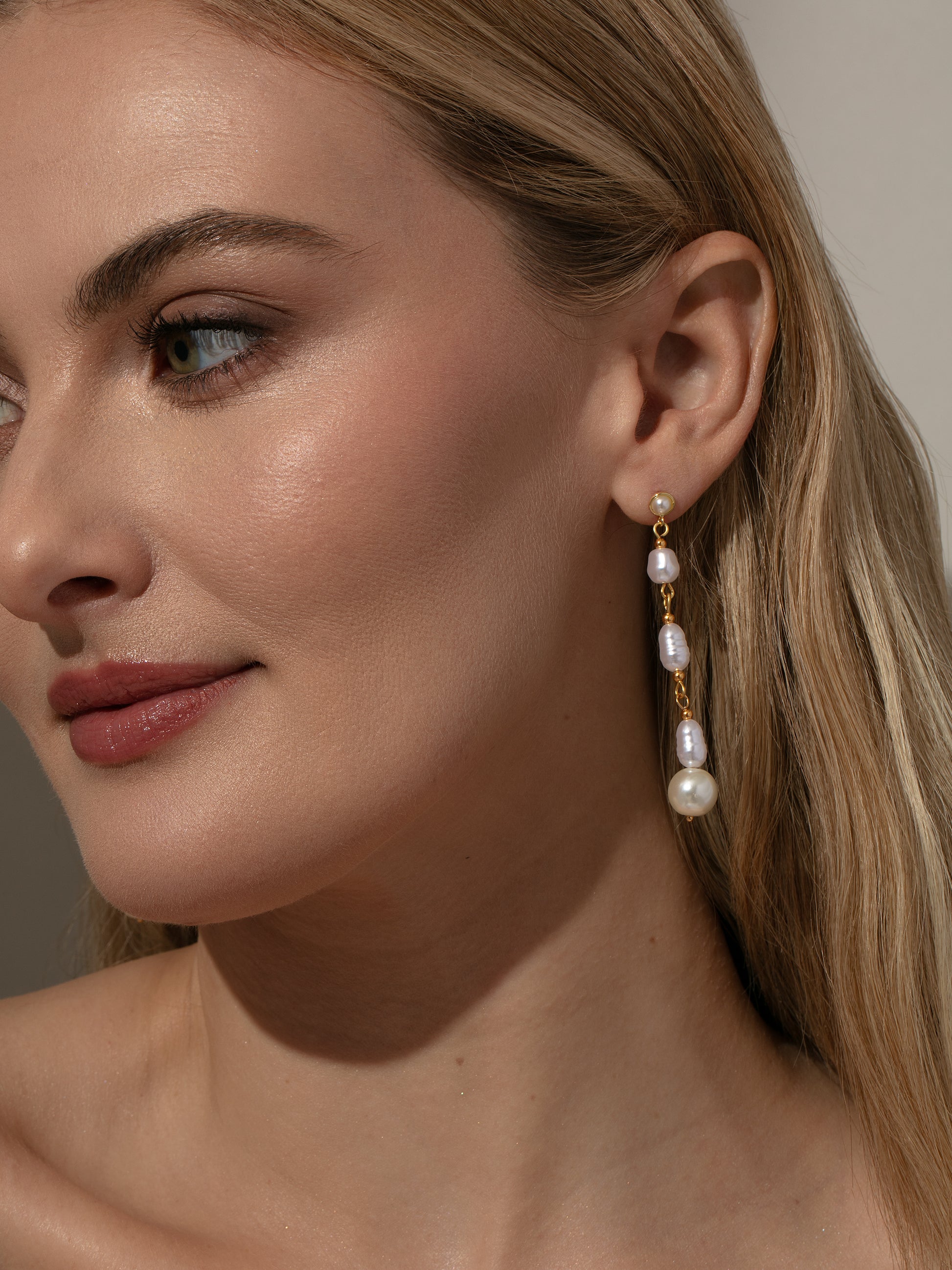 Uncommon James Pearl Drop Earrings in Gold