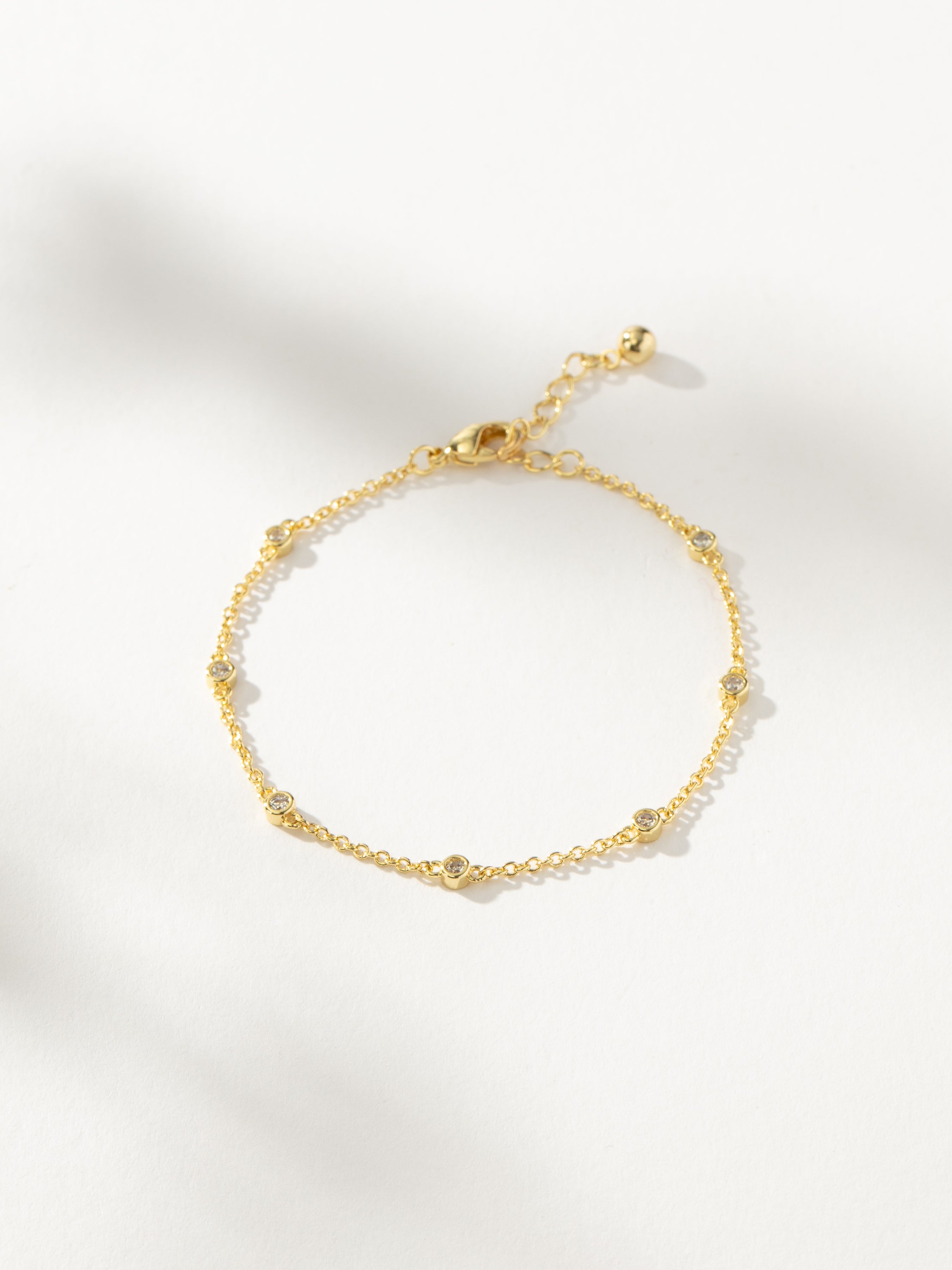Staple Paperclip Chain Bracelet in Gold | Uncommon James