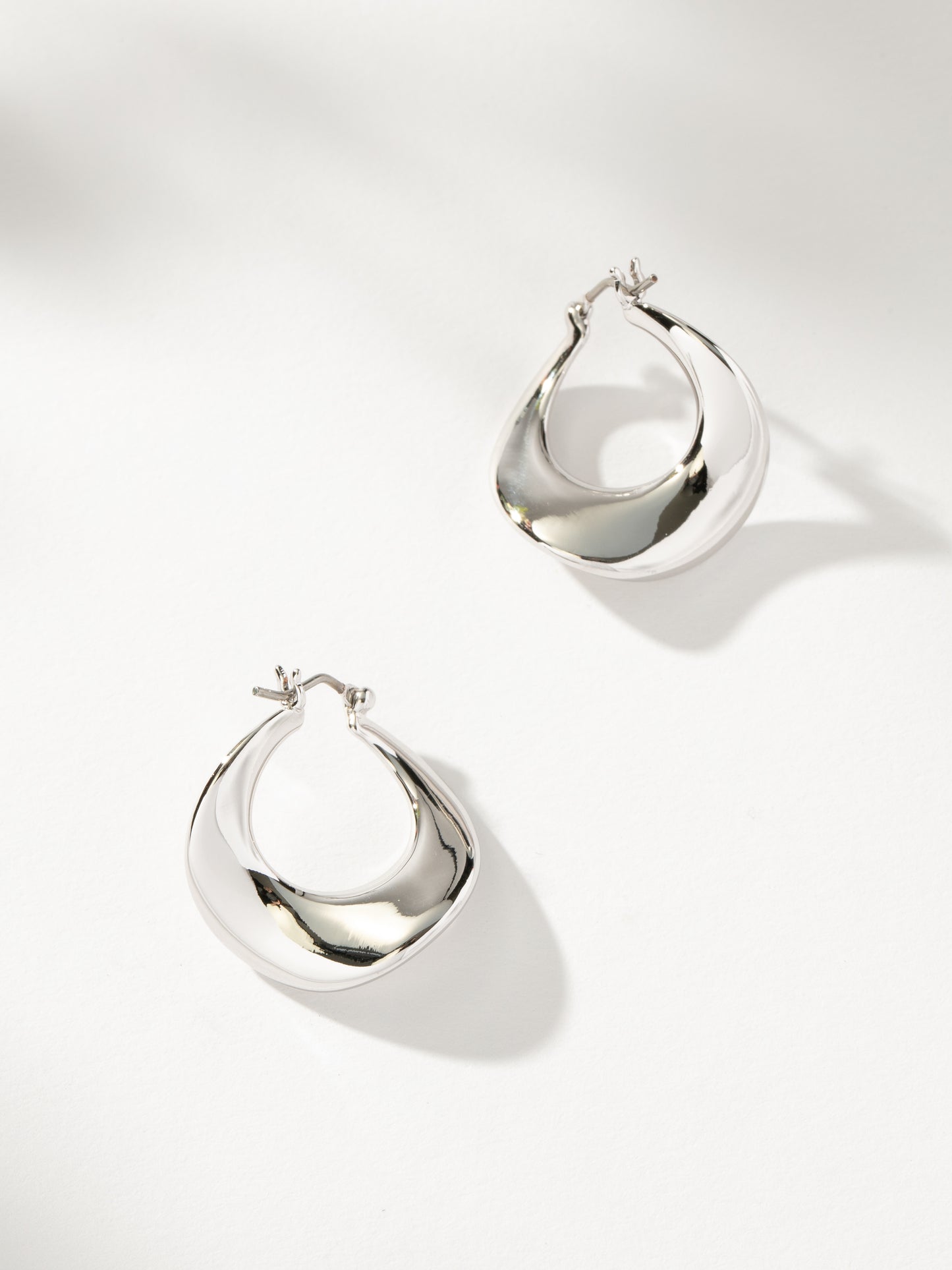 Swan Earrings | Silver | Product Image | Uncommon James