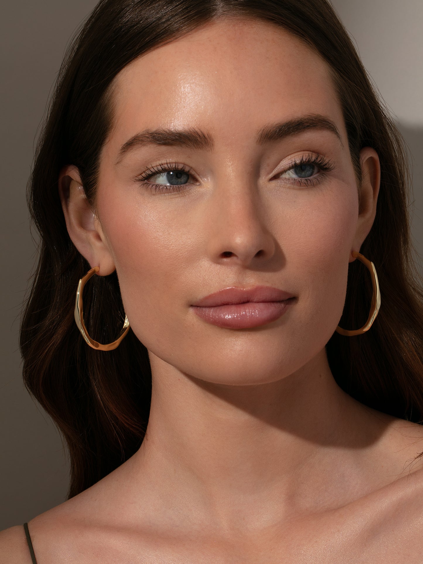 Wavy Hoop Earrings | Gold | Model Image | Uncommon James