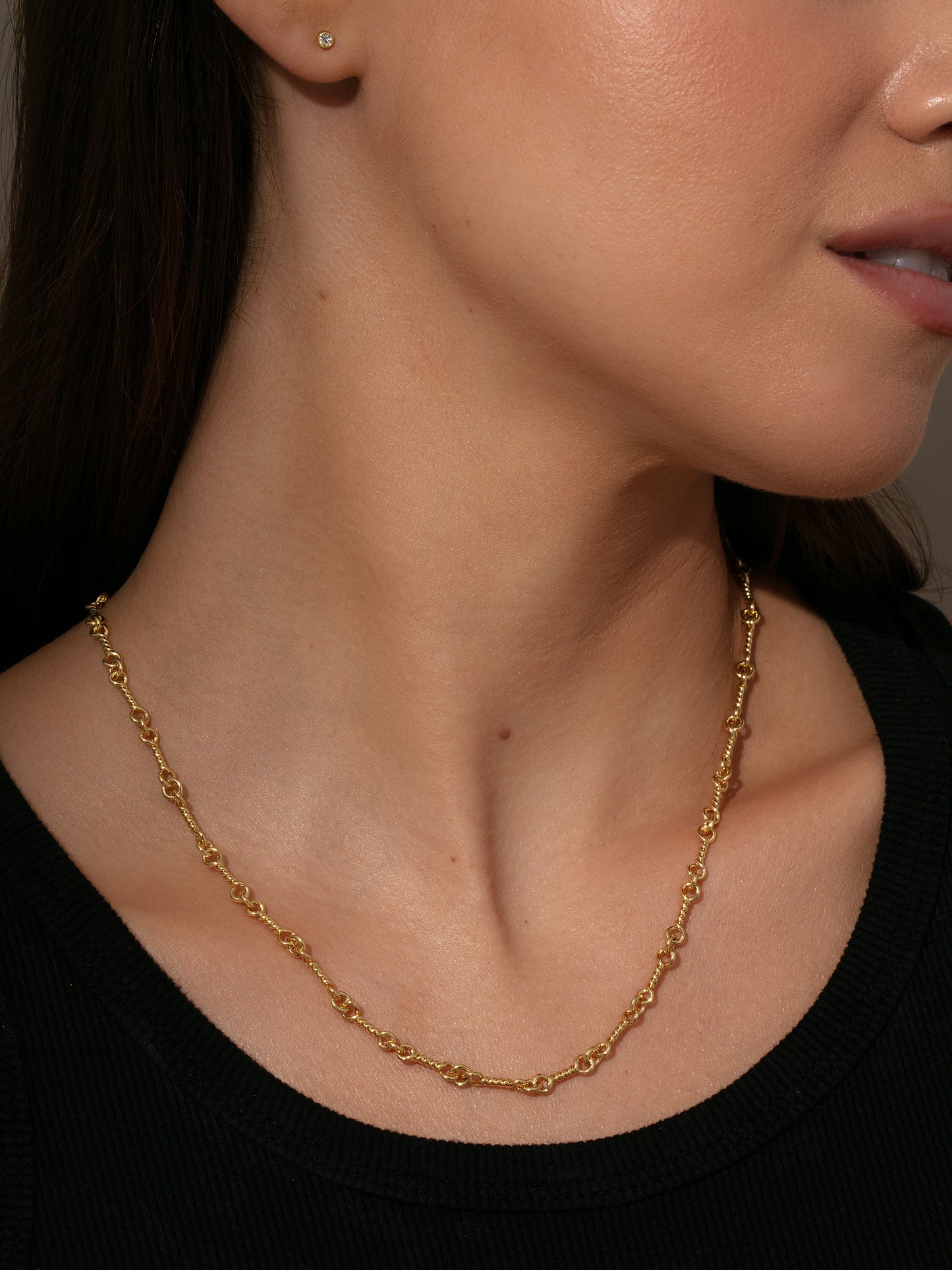 Break Free Chain Necklace | Gold | Model Image | Uncommon James