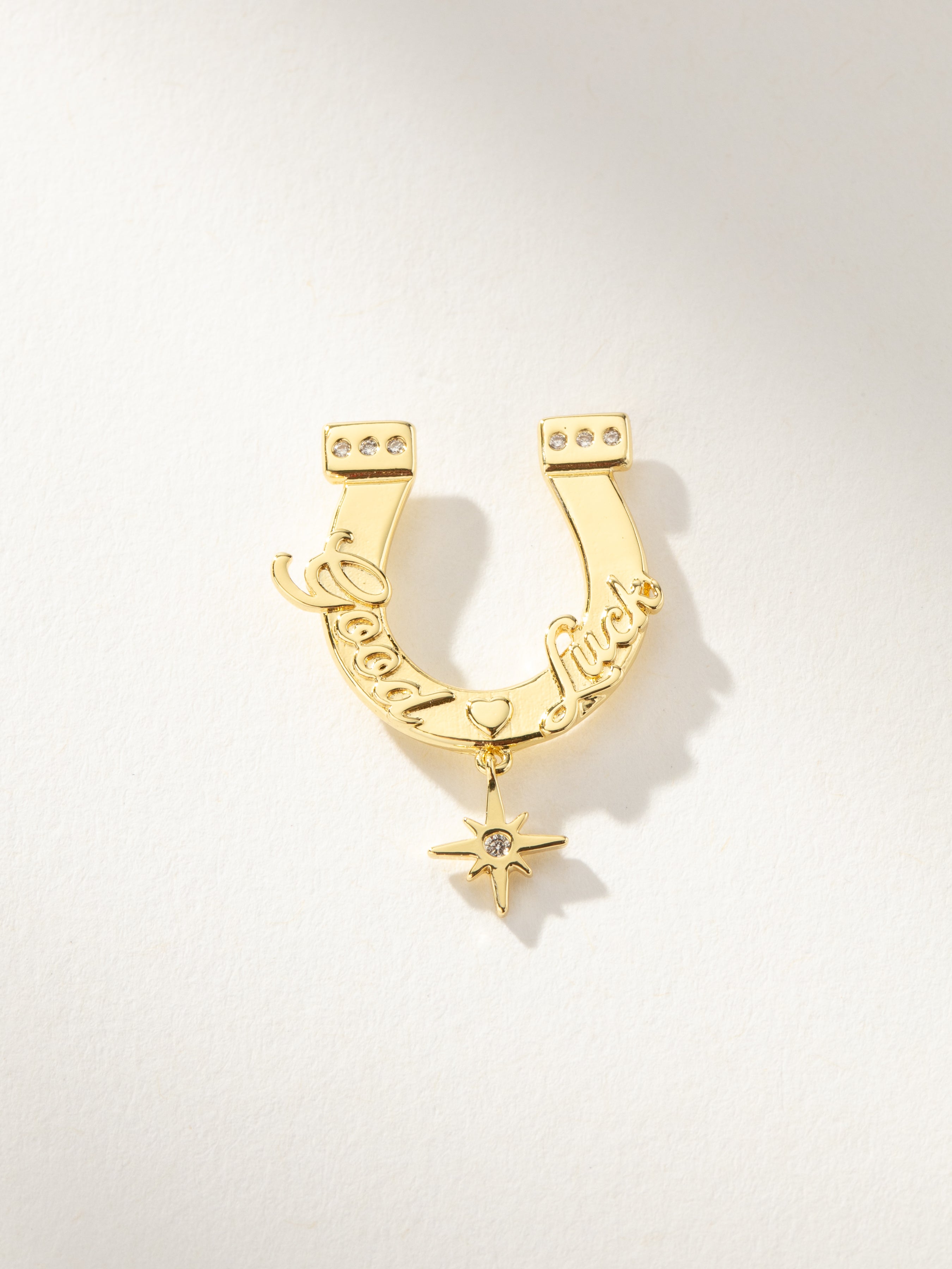 アクセサリー UR BIG UJ x Rustler Horseshoe Push Pin in Gold | Uncommon James