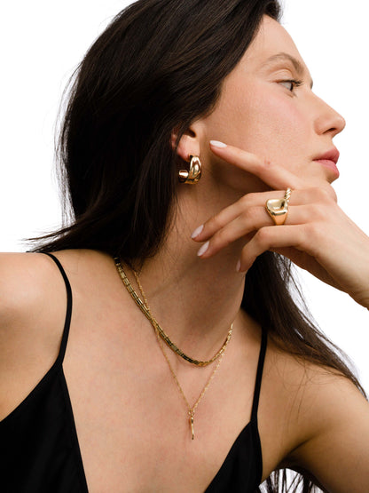["Clara Hoop Earrings"]