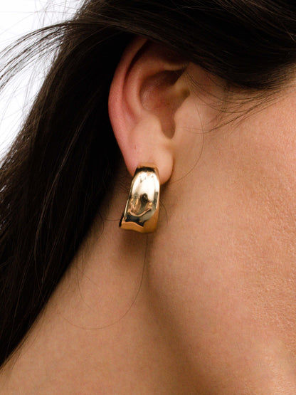 ["Clara Hoop Earrings"]