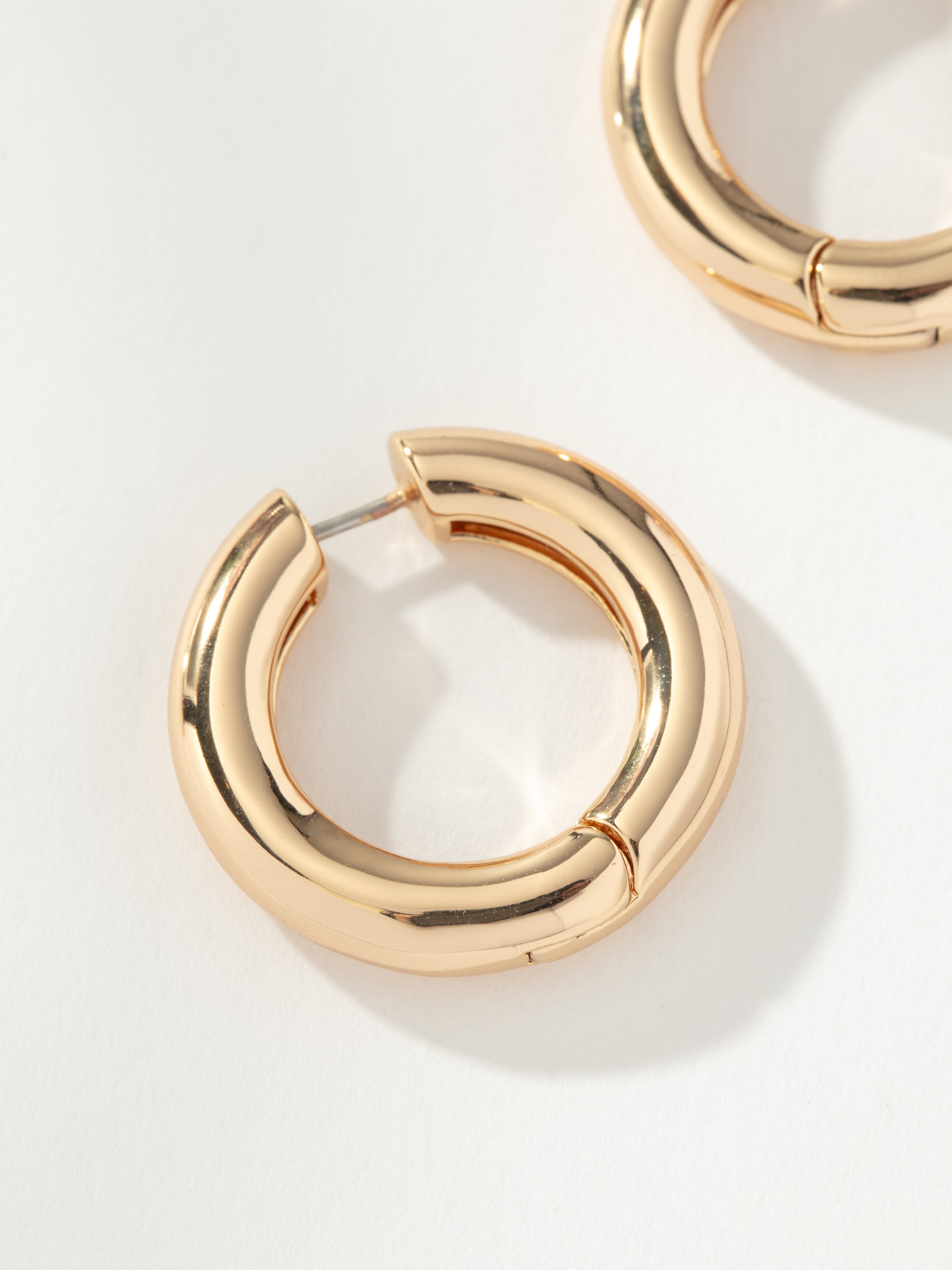 Pisa Hoop Earrings in Gold | Gold Hoop Earrings | Uncommon James