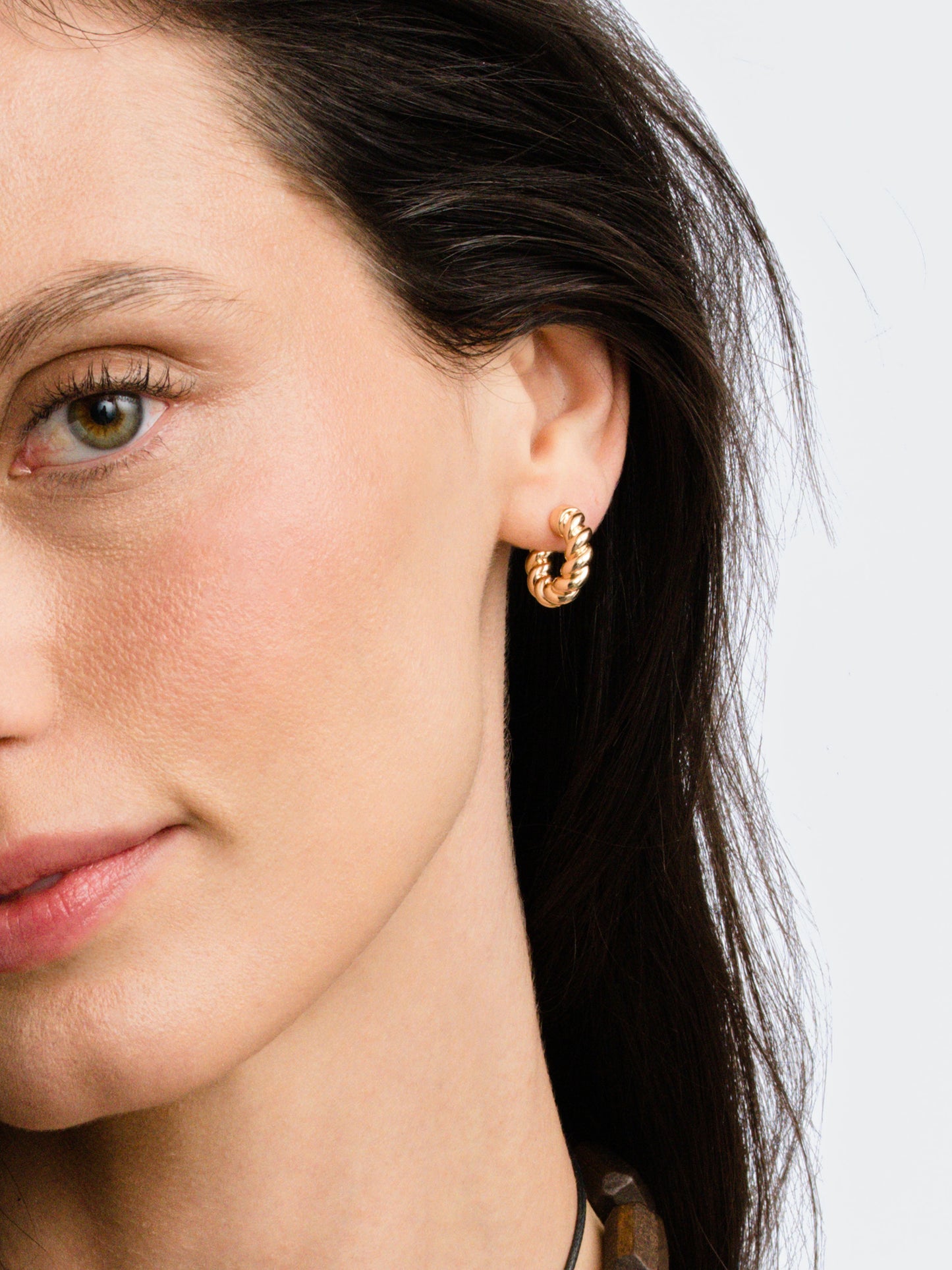 Tide Twisted Hoop Earrings | Gold | Model Image | Uncommon James