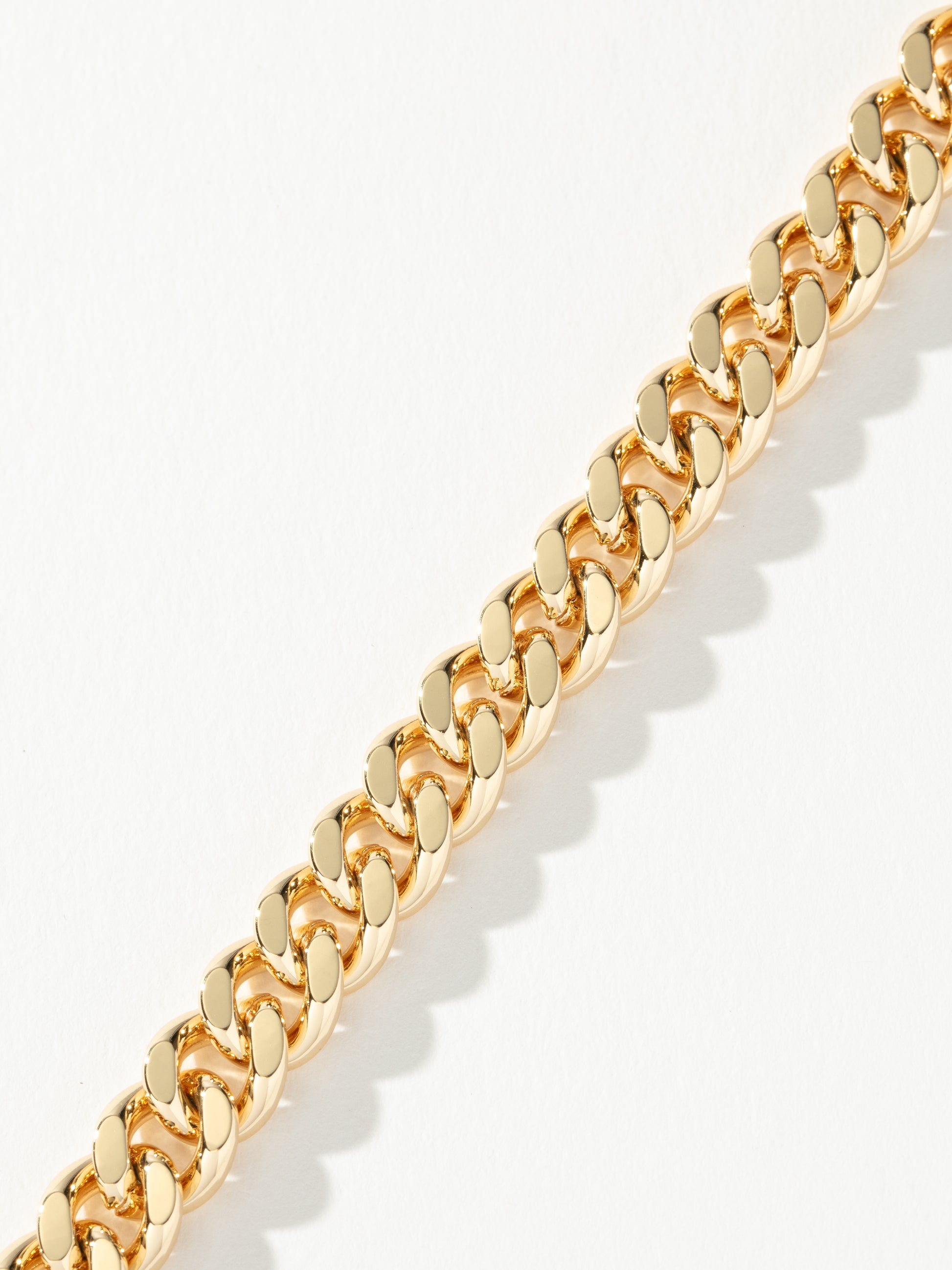 Men’s Cuban Chain Necklace 8mm | Gold | Product Detail Image 2 | Uncommon James