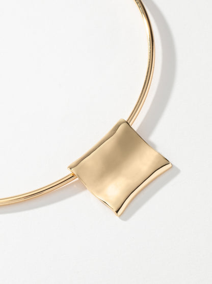["Golden Collar Necklace"]