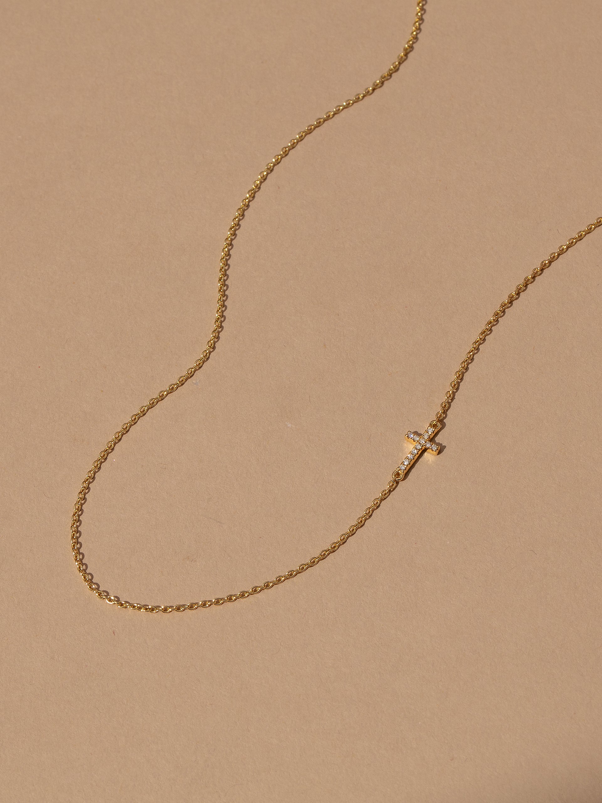 18k Gold Side Cross Vermeil Pavé Chain Necklace Uncommon James