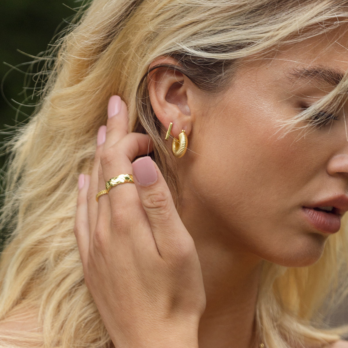 Bold Vermeil Hoop Earrings | Gold Vermeil | Model Image | Uncommon James
