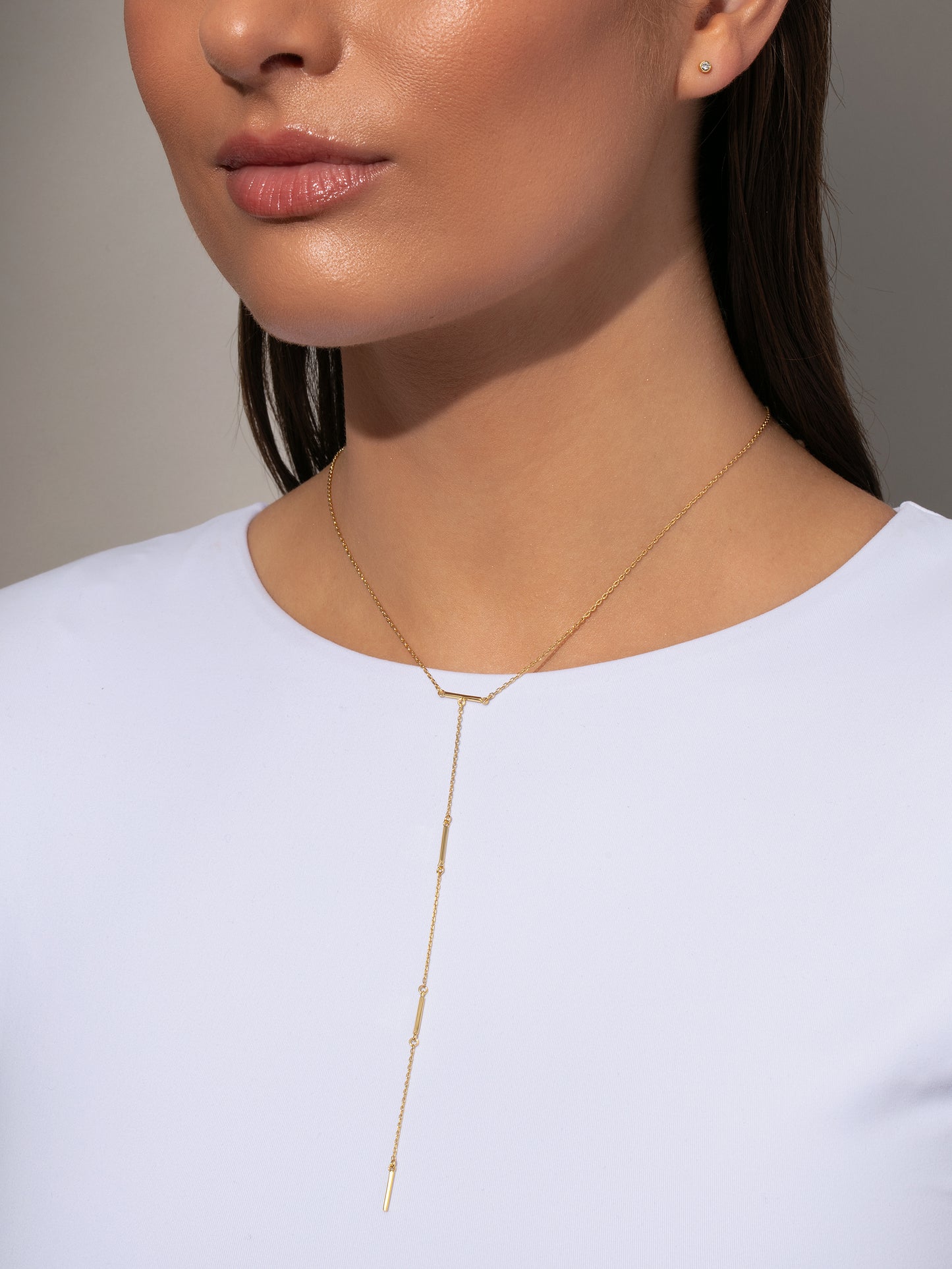 Levels Vermeil Lariat Necklace | Gold Vermeil | Model Image | Uncommon James