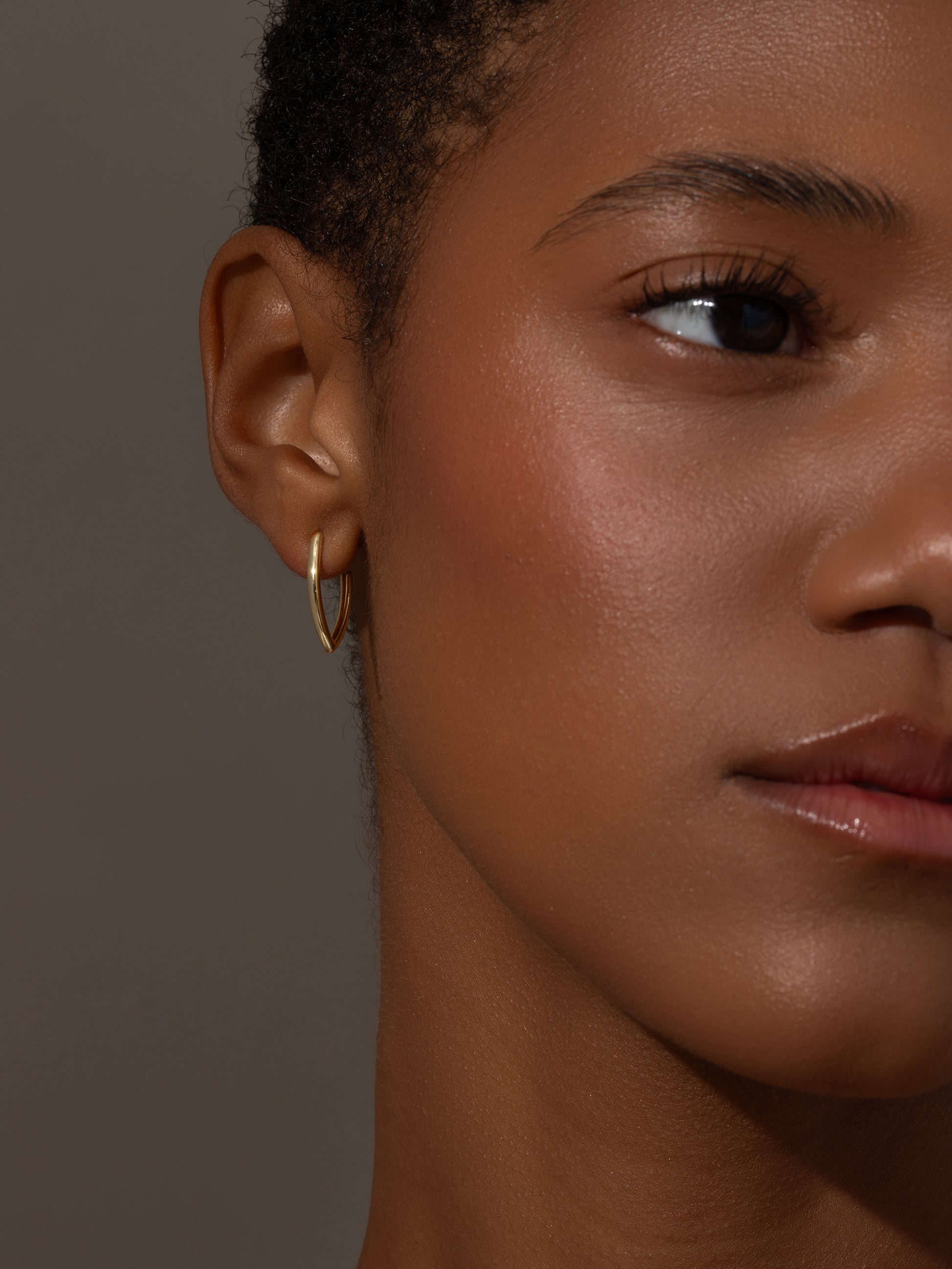 Vermeil Chic Hoop Earrings | Gold | Model Image | Uncommon James