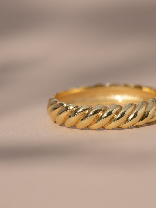 Vermeil Twisted Ring | Gold | Product Images | Uncommon James