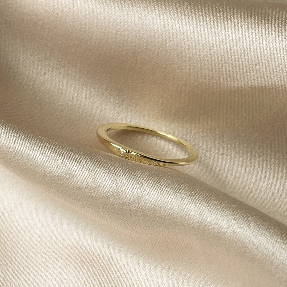 Simplistic Vermeil Ring | Gold Vermeil | Product Image | Uncommon James