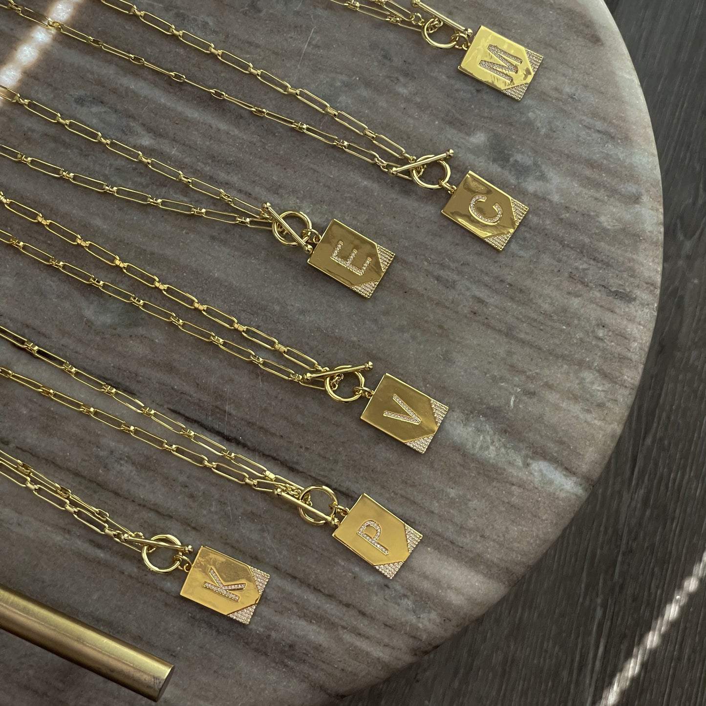 Leave Your Mark Chain Necklace | Gold A Gold B Gold C Gold D Gold E Gold G Gold H Gold J Gold K Gold L Gold M Gold N Gold P Gold R Gold S Gold T Gold V | Lifestyle Image | Uncommon James