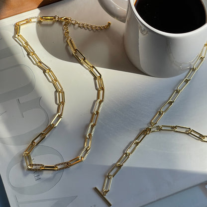 Flashing Lights Chain Necklace | Gold | Lifestyle Image | Uncommon James