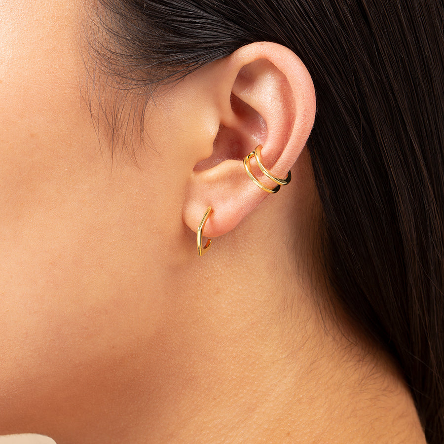 Effortless Ear Cuff | Gold | Model Image | Uncommon James