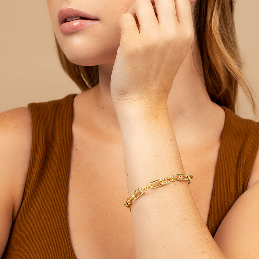 Linked Chain Bracelet | Gold | Model Image 2 | Uncommon James
