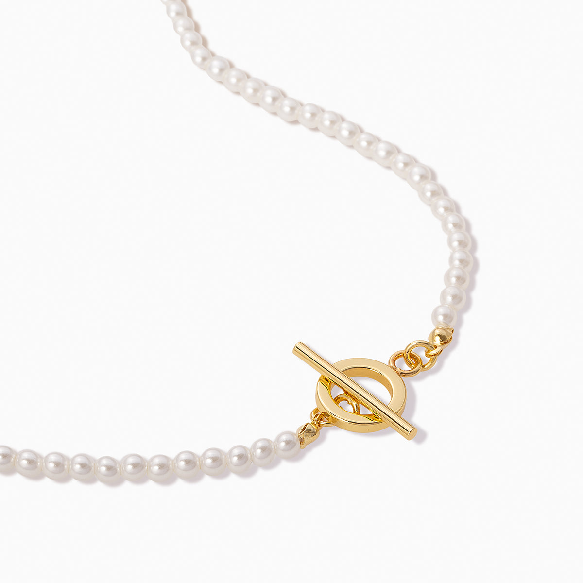 Pearl and Toggle Necklace | Gold | Product Detail Image | Uncommon James