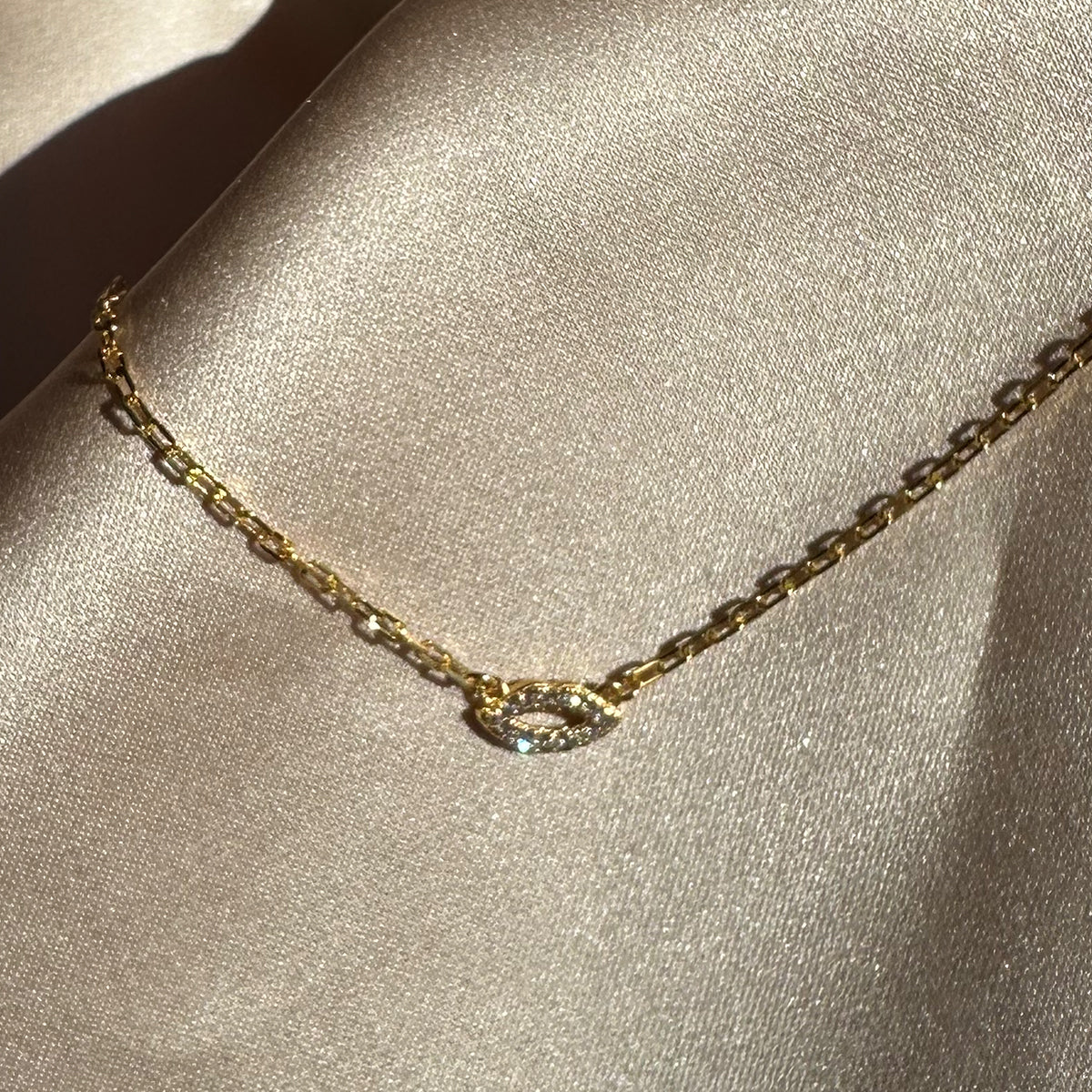 Diamond Lips Vermeil Necklace | Gold Vermeil | Product Image | Uncommon James