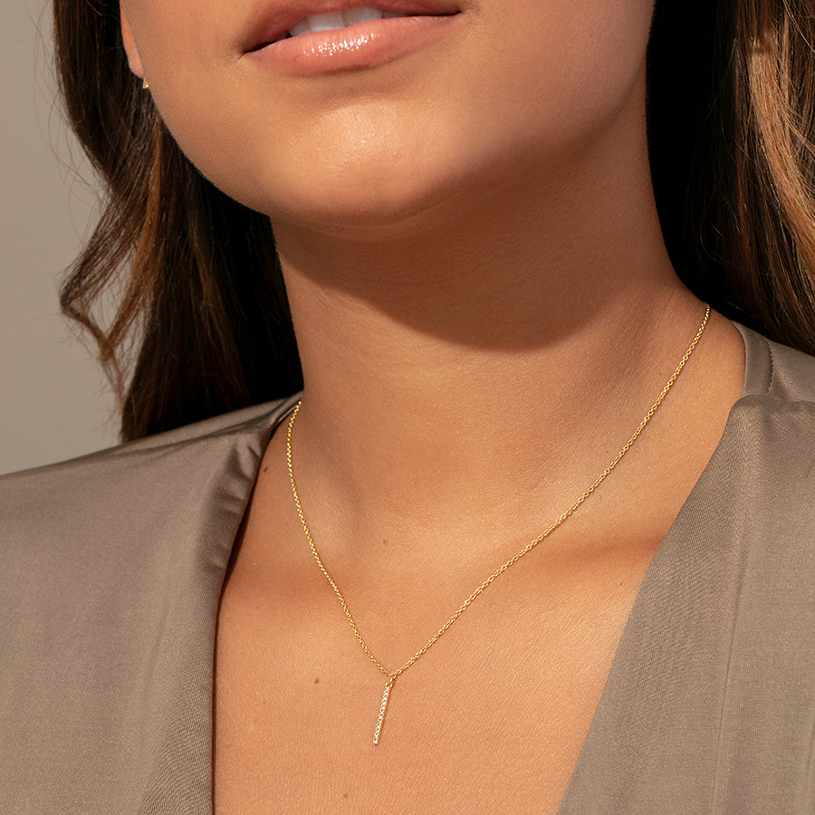 Pillar Necklace - 14K Gold sleek dappled vertical bar pendant necklace –  Foamy Wader